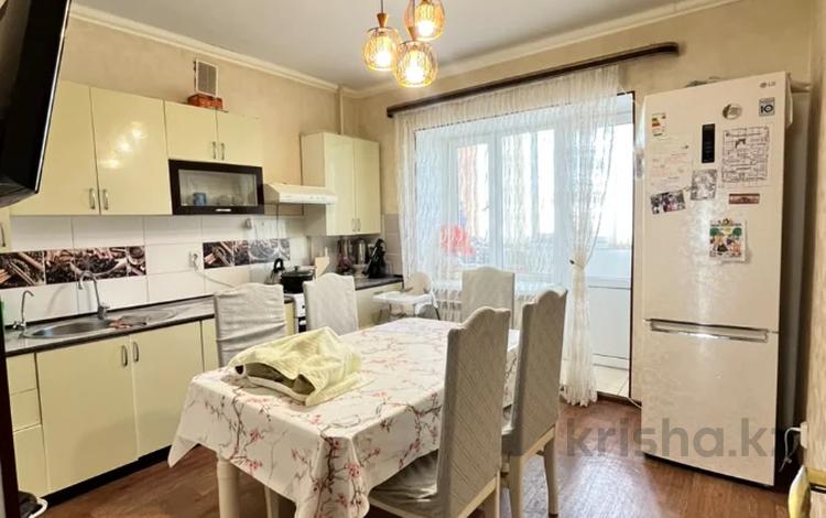 3-комнатная квартира · 93 м² · 3/10 этаж, мкр. Алтын орда 56д/2 за 36 млн ₸ в Актобе — фото 2