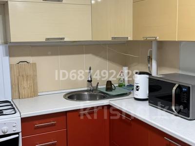 2-комнатная квартира · 55 м² · 4/9 этаж, 5 микрорайон 38 — Магазин Аян, Халык Банк, 4-я школа, Садик за 160 000 〒 в Аксае