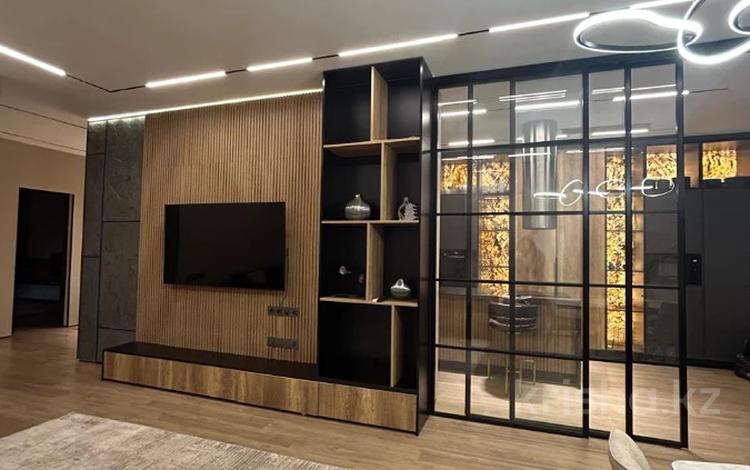 3-комнатная квартира · 112 м² · 1/4 этаж, Сагадата Нурмагамбетова — СРОЧНО СДАЕТСЯ!!! за 1 млн ₸ в Алматы, Медеуский р-н — фото 2