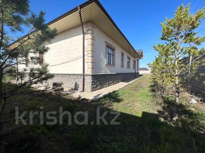 Отдельный дом · 5 комнат · 280 м² · 25 сот., мкр Уркер за 160 млн 〒 в Астане, Нура р-н