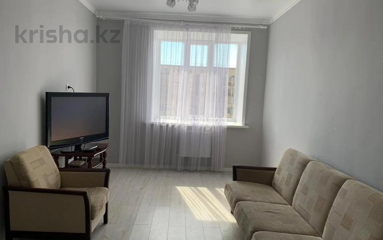 1-комнатная квартира, 44 м², 6/9 этаж помесячно, Камзина 41/1 за 170 000 〒 в Павлодаре — фото 2