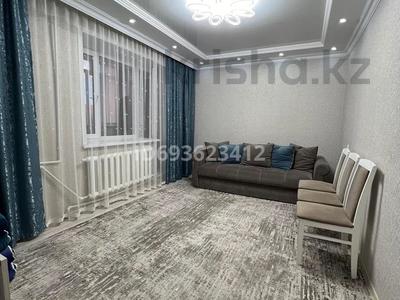 2-комнатная квартира, 50 м², 1/3 этаж, Тусипбекова 17 за 21 млн 〒 в Жезказгане