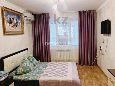 Продажа квартир в Атырауской обл.: 1-комнатная квартира · 40 м² · 1/5 этаж, 1 мкр 4 дом — Возле магазина Зета за 5.5 млн 〒 1-комнатная квартира · 40 м² · 1/5 этаж, 1 мкр 4 дом — Возле магазина Зета за 5.5 млн 〒 в Кульсары