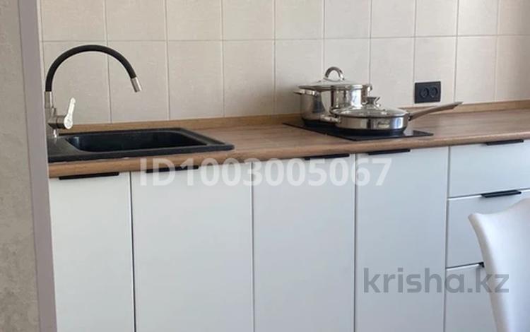 1-комнатная квартира · 42 м² · 3/4 этаж, Сейфуллина 22 — Агыбай батыра Сейфуллина за 15 000 ₸ в Балхаше — фото 3