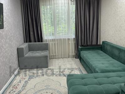 3-комнатная квартира, 60 м², 1/4 этаж помесячно, мкр №2 за 270 000 〒 в Алматы, Ауэзовский р-н