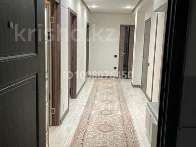 4-комнатная квартира · 100 м² · 3/9 этаж, мкр Аксай-1 — Возле тц АзияПарк за 64 млн 〒 в Алматы, Ауэзовский р-н