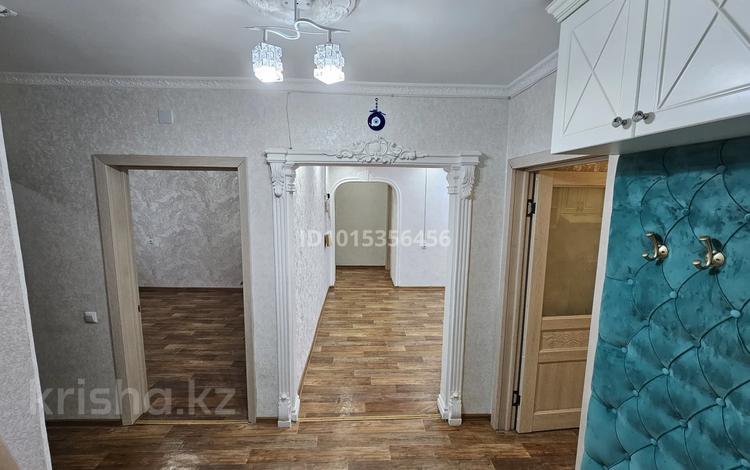 4-бөлмелі пәтер · 80 м² · 3/5 қабат, Төле би 139 — Напротив ГУВД, бағасы: 20 млн ₸ в  — фото 2