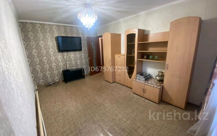 2-комнатная квартира, 48 м², 1/2 этаж, Мирная 8 за 8.5 млн 〒 в Караганде, Алихана Бокейханова р-н — фото 2