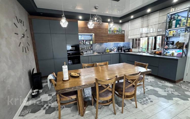 Отдельный дом · 7 комнат · 350 м² · 12 сот., Доненбаева за 230 млн 〒 в Костанае — фото 43