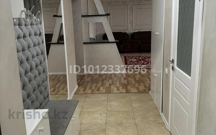 3-бөлмелі пәтер · 120 м² · 4/5 қабат, Мкр. Думан-2 18, бағасы: 75 млн ₸ в Алматы, Медеуский р-н — фото 2