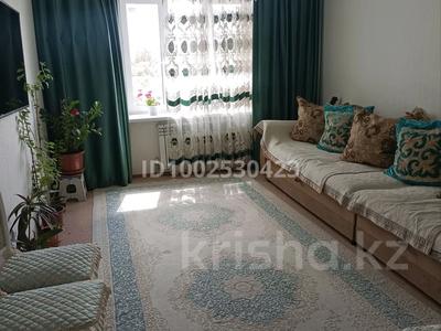 2-комнатная квартира · 58 м² · 4/5 этаж, Микрорайон Бахыт за 18 млн ₸ в Акмоле