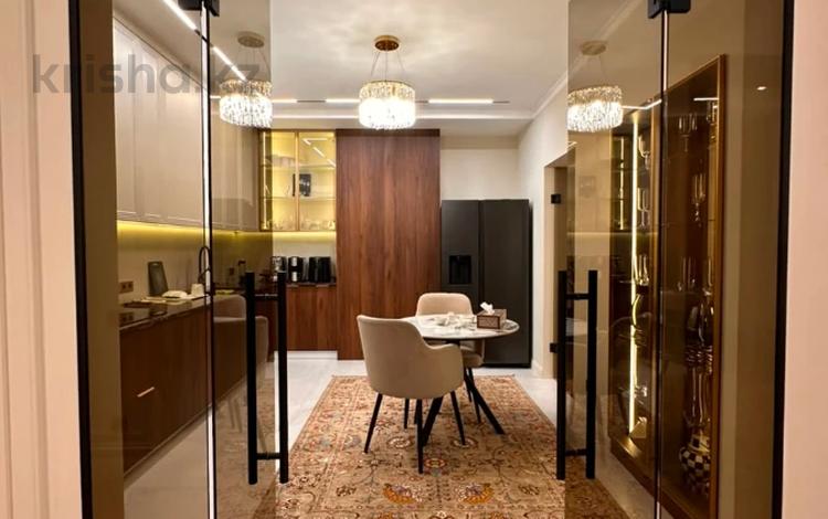 4-комнатная квартира · 130 м² · 10/10 этаж, Луганского — Сатпаева за 150 млн ₸ в Алматы, Медеуский р-н — фото 34