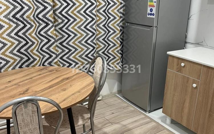 1-бөлмелі пәтер · 35 м² · 5/5 қабат, Сатпаева, бағасы: 9 000 ₸ — фото 2