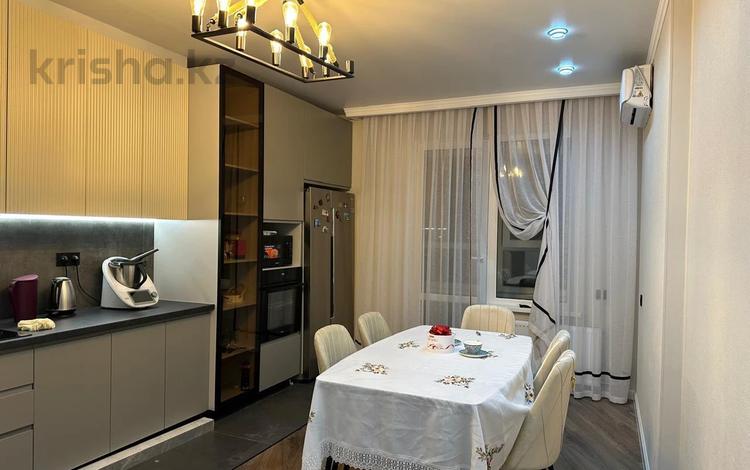 3-бөлмелі пәтер · 110 м² · 14/16 қабат, Сырым батыра 99/3, бағасы: 450 000 ₸ в Шымкенте — фото 2