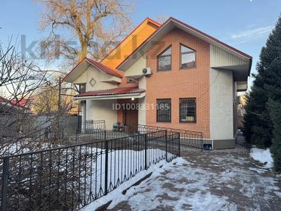 Жеке үй · 5 бөлме · 300 м², мкр Коктобе, Сапаргали Бегалина улица 32 — Центральный Парк Отдыха г. Алматы, бағасы: 2.5 млн 〒 в Медеуский р-н