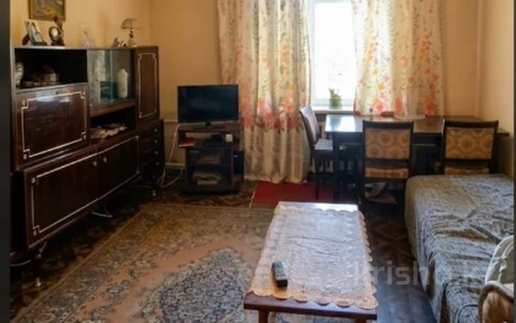 2-комнатная квартира · 55 м² · 3/3 этаж, ул. Абая за 8 млн ₸ в Темиртау — фото 2