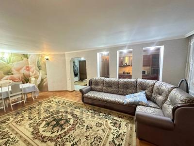 Продажа квартир в Восточно-Казахстанской обл.: 4-комнатная квартира · 105 м² · 2/5 этаж, Сатпаева 29/2 за 43.5 млн 〒 4-комнатная квартира · 105 м² · 2/5 этаж, Сатпаева 29/2 за 43.5 млн 〒 в Усть-Каменогорске