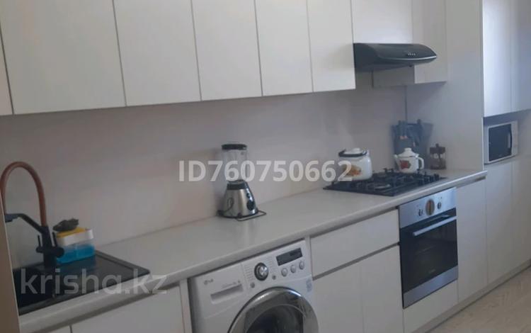 3-бөлмелі пәтер · 77.2 м² · 10/10 қабат, 12 ш/а. 16, бағасы: 25 млн ₸ в Актобе, мкр 12 — фото 2