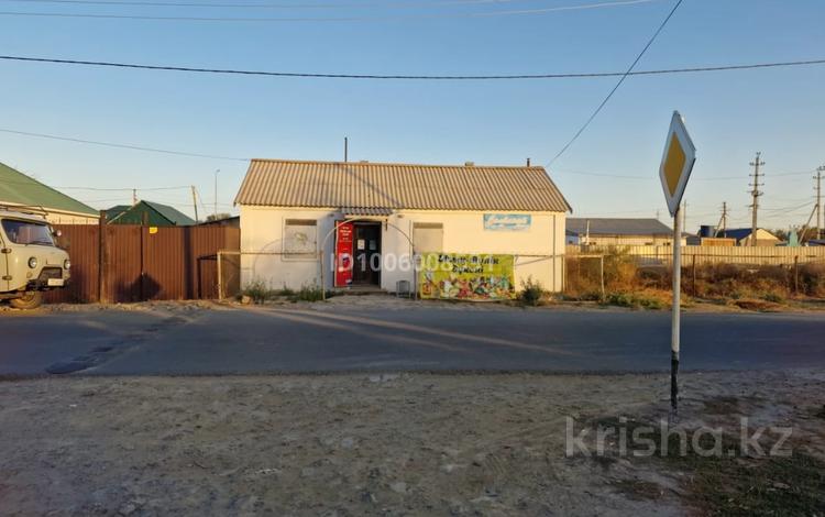 Дүкендер мен бутиктер · 50 м², бағасы: 11 млн ₸ в Атырау, мкр Жумыскер — фото 2