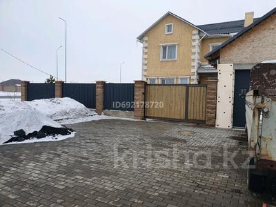 Жеке үй · 6 бөлме · 180 м² · 8 сот., Кейкі батыр 28а — Абай, бағасы: 70 млн ₸ в Косшы