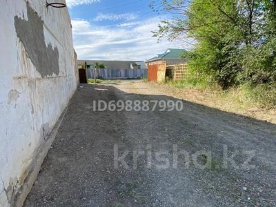 Промбаза · 30 соток, Турекулова 89 — Район ГОВД за 500 000 〒 в 