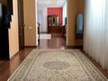 4 комнаты · 250 м² · 2 этаж, Маншук Маметова 138 — Петровского за 800 000 ₸ в Уральске — фото 2