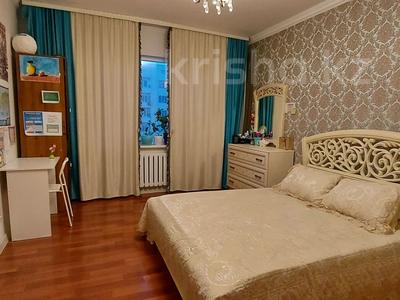 2-бөлмелі пәтер · 63 м² · 7/9 қабат, Алмагүл ш/а. 12, бағасы: 19 млн ₸ в Атырау, мкр. Алмагуль