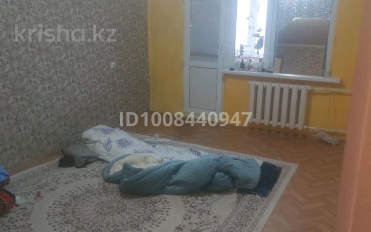 1 комната · 33 м² · 5/5 этаж, Мухита за 25 000 〒 в Уральске, мкр Школьник — фото 2