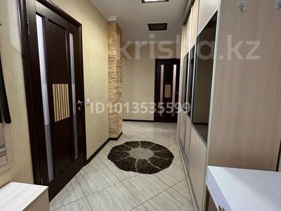 2-комнатная квартира · 72 м² · 10/17 этаж, Иманова за 20 000 ₸ в Астане, р-н Байконур