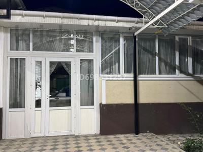 Отдельный дом · 8 комнат · 250 м² · 8 сот., Абишева 3 переулок 3 за 75 млн 〒 в Таразе