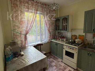 Пәтерлер в Алматы: 2-бөлмелі пәтер · 45 м² · 2/4 қабат, мкр Коктем-1, бағасы: 32 млн 〒 2-бөлмелі пәтер · 45 м² · 2/4 қабат, мкр Коктем-1, бағасы: 32 млн 〒 в Алматы, Бостандыкский р-н