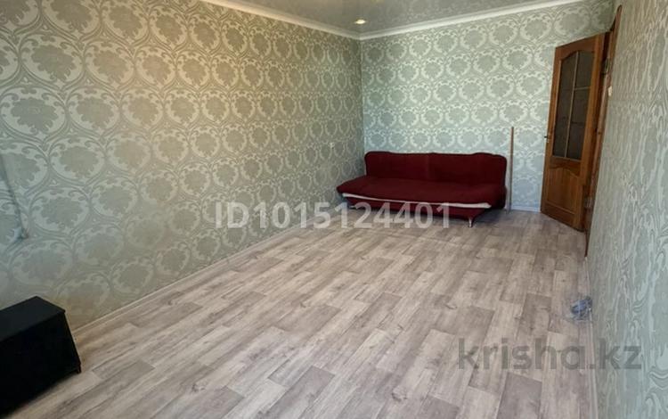 2-бөлмелі пәтер · 48 м² · 4/5 қабат, 12 ш/а., 8 ш а 273 — Байшев универ, бағасы: 15.5 млн ₸ в Актобе, мкр 12 — фото 2