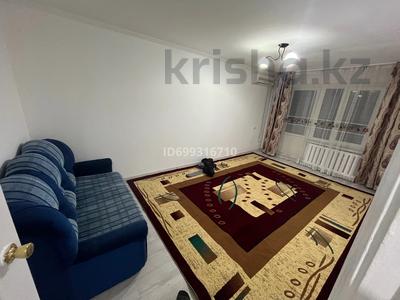 3-комнатная квартира · 68 м² · 2/5 этаж · помесячно, Адмирал Владимирского 3а за 180 000 〒 в Атырау, мкр Авангард-4