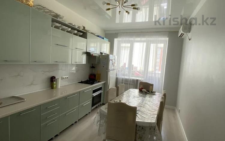 2-бөлмелі пәтер · 98 м² · 6/9 қабат, мкр. Алтын орда 62, бағасы: 46 млн ₸ в Актобе — фото 2
