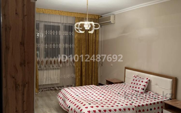 3-бөлмелі пәтер · 110 м² · 2/14 қабат, Масанчи 98В, бағасы: 27 000 ₸ в Алматы, Бостандыкский р-н — фото 2