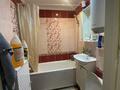 2-комнатная квартира · 44 м² · 3/5 этаж, Майкудук, 15й микрорайон 10 — Школа 61 за 12 млн ₸ в Караганде, Алихана Бокейханова р-н — фото 8