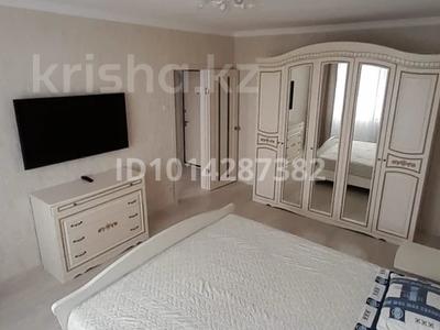 1-комнатная квартира · 35 м² · 9/9 этаж, 5 мкр 6 за 13 000 ₸ в Аксае