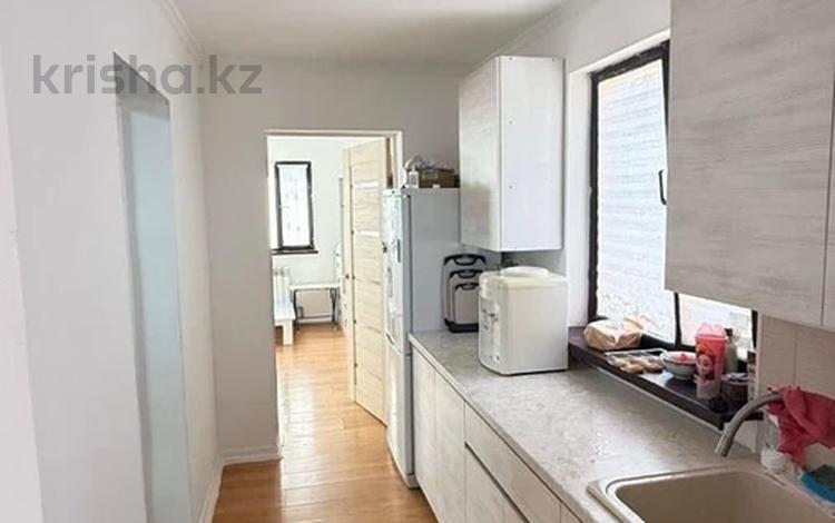 Жеке үй · 2 бөлме · 60 м² · 8 жүзд., Көкарна ш/а., Кисым Габдуллина 41, бағасы: 19.5 млн ₸ в Атырау, мкр Кокарна — фото 4