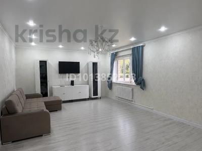 Жеке үй · 4 бөлме · 170 м² · 14 жүзд., 12 ш/а., Ск актюбсельмаш-10 82 — Аксункар, бағасы: 40 млн ₸ в Актобе, мкр 12