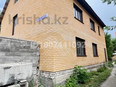 Отдельный дом · 6 комнат · 260 м² · 6 сот., Валиханова 123 — Цум за 55 млн 〒 в Семее, Красный Кордон