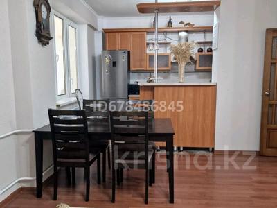 3-комнатная квартира · 95 м² · 4/9 этаж, мкр Атырау, Крупская 25д за 18 000 〒