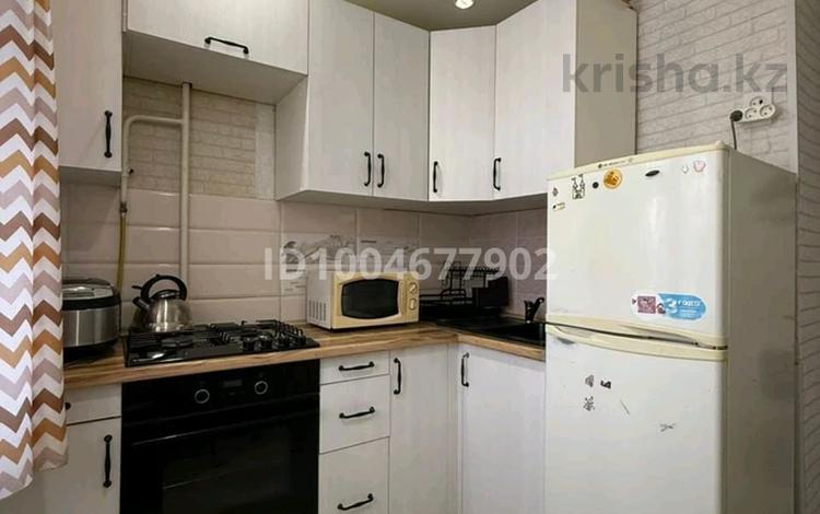 2-комнатная квартира · 44 м² · 1/5 этаж, мкр Айгуль, Сергей Тюленина за 13.5 млн 〒 в Уральске — фото 2