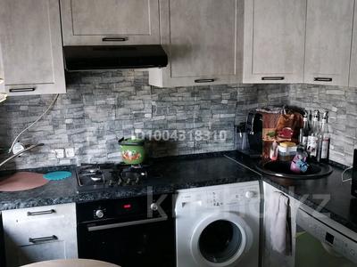 2-комнатная квартира · 37 м² · 2/3 этаж, мкр Айгуль — Ресторана Гузель за 10 млн 〒 в Уральске