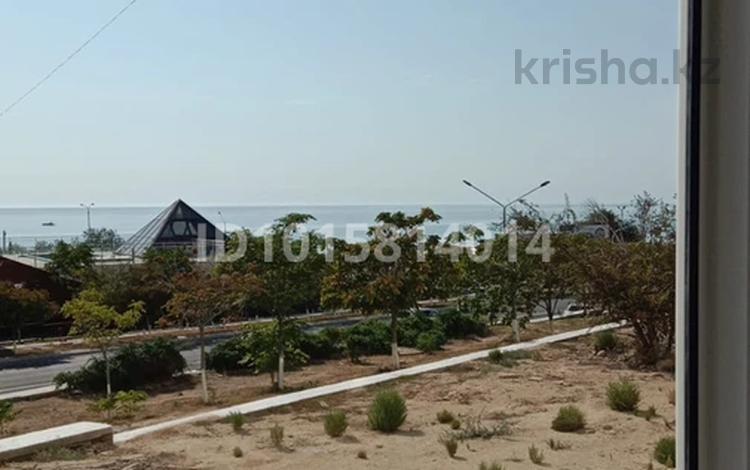 2-комнатная квартира · 55 м² · 1/9 этаж, 14-й мкр 13 за 13.2 млн ₸ в Актау — фото 2