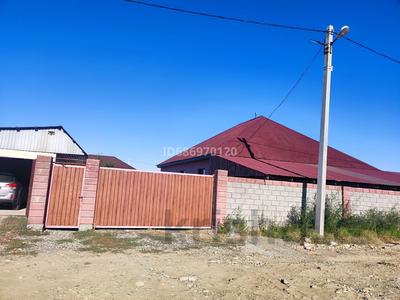Отдельный дом • 6 комнат • 169 м² • 10 сот., Сырымбет 6 за 35 млн 〒 в Талдыкоргане, село Ынтымак