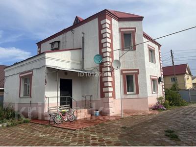 Отдельный дом · 4 комнаты · 200 м² · 10 сот., мкр Жана Орда 41 — Каракульская за 500 000 ₸ в Уральске