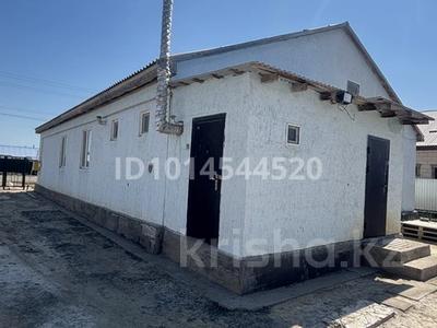 Жеке үй · 6 бөлме · 155 м² · 8 жүзд., Бірлік-2 -ш/а., 8 16, бағасы: 25 млн ₸ в Атырау, мкр Бирлик-2