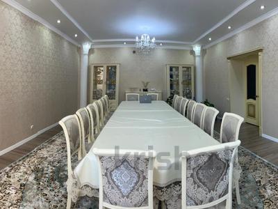 5-комнатная квартира · 234.5 м² · 5/9 этаж, мкр. Алтын орда, пр молдагуловой 46в за 92 млн 〒 в Актобе