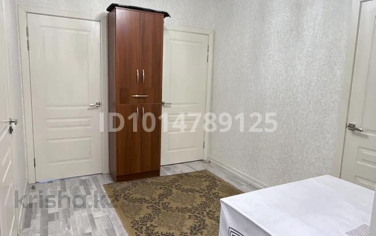 3-комнатная квартира · 105.6 м² · 9/9 этаж, Толе би 40 за ~ 81.3 млн ₸ в Астане, Нура р-н — фото 2