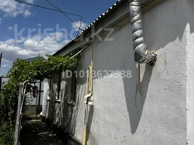 Жеке үй · 3 бөлме · 130 м² · 130 жүзд., Жамбула жабаева 20 — Ориентировочно возле 18 школы,остановки грибоедово, бағасы: 30 млн ₸ в Атырау